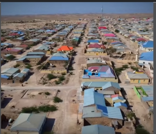Buildings and streets in Badhan, Sanaag