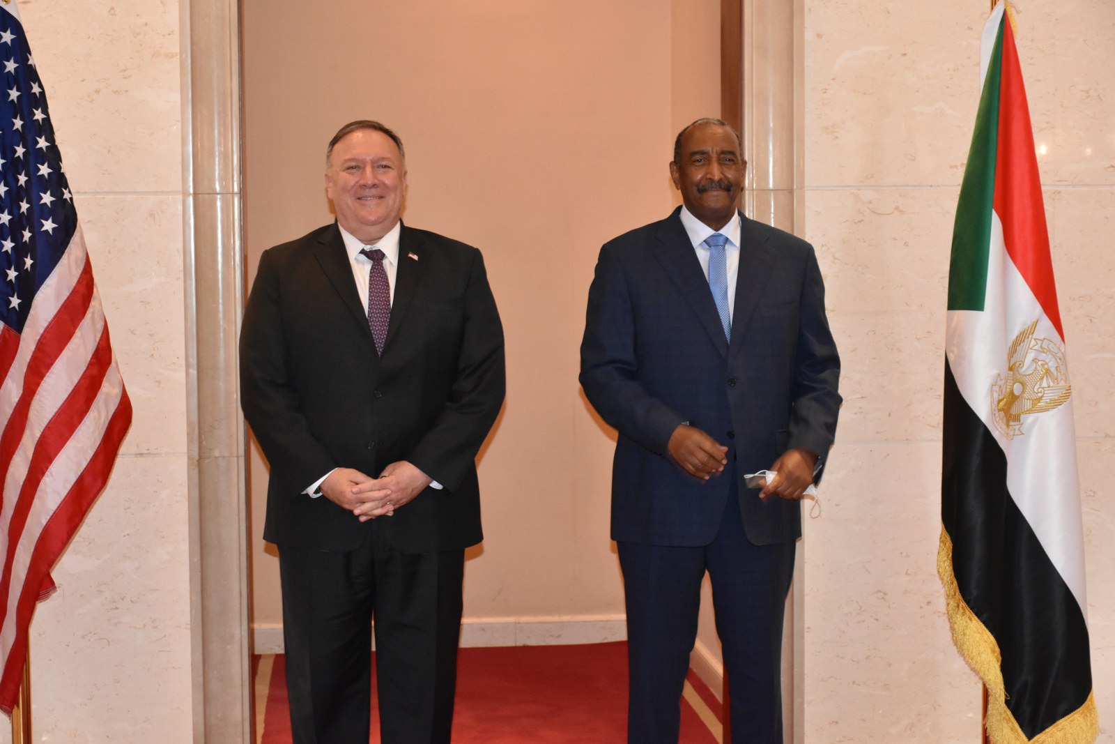 Abdel Fattah al-Burhan and Mike Pompeo in Khartoum in 2020