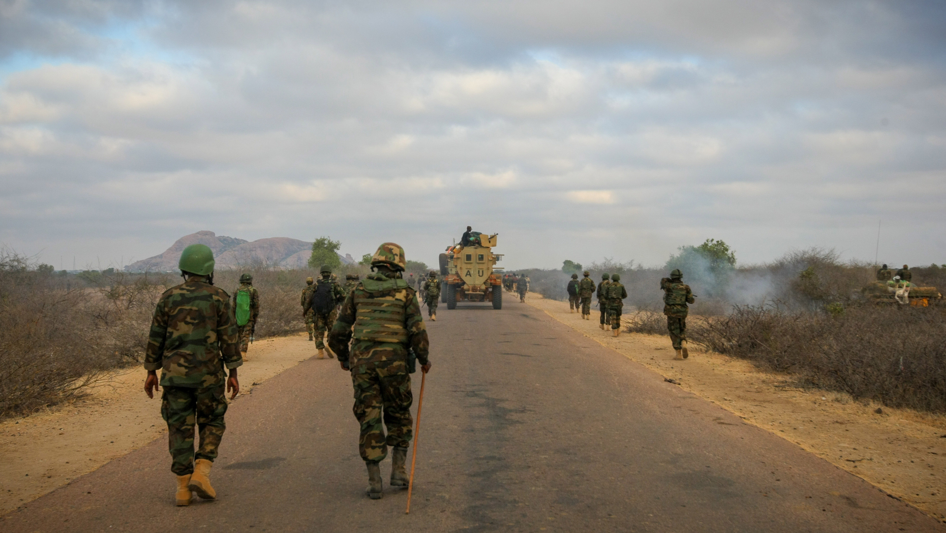 Ciidamo Uganda ah oo AMISOM ka tirsan kuna sugan waddo Buurhakaba u dhow 2013